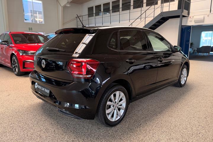 Sort VW Polo fra 2020