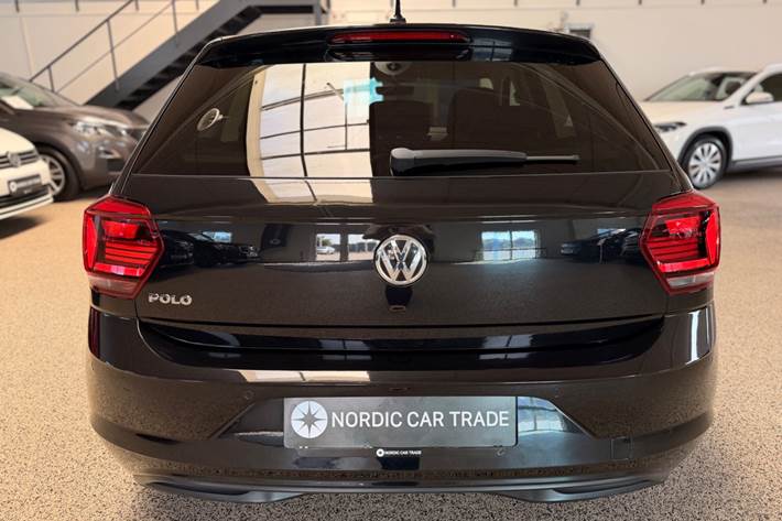 Sort VW Polo fra 2020
