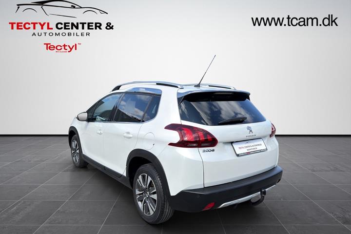 Hvid Peugeot 2008 fra 2018