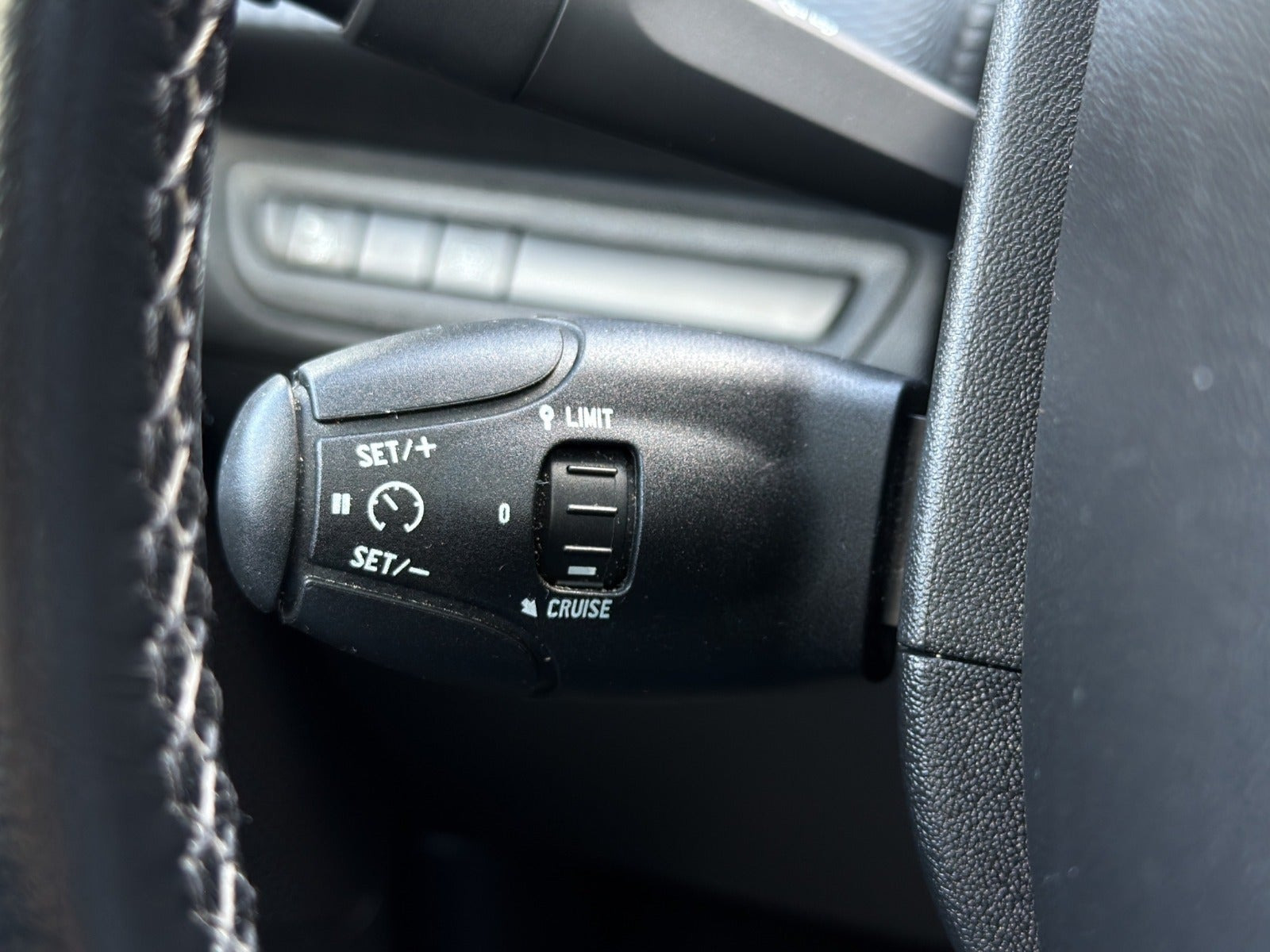 Hvid Peugeot 2008 fra 2018