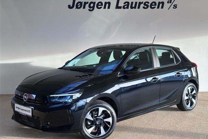 Sort Opel Corsa-e fra 2023 set udefra