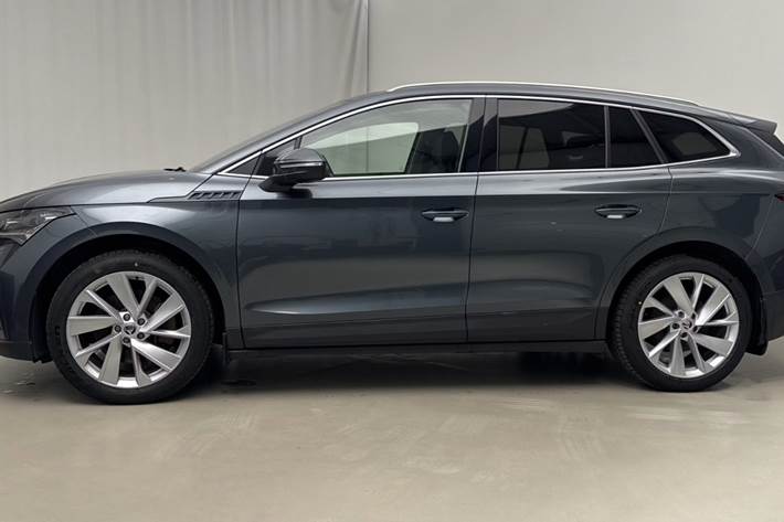 Grå Skoda Enyaq fra 2021