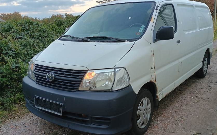 Toyota HiAce 2,5 D-4D