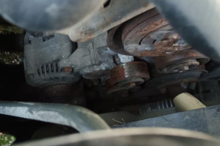 Hvid Toyota HiAce fra 2007