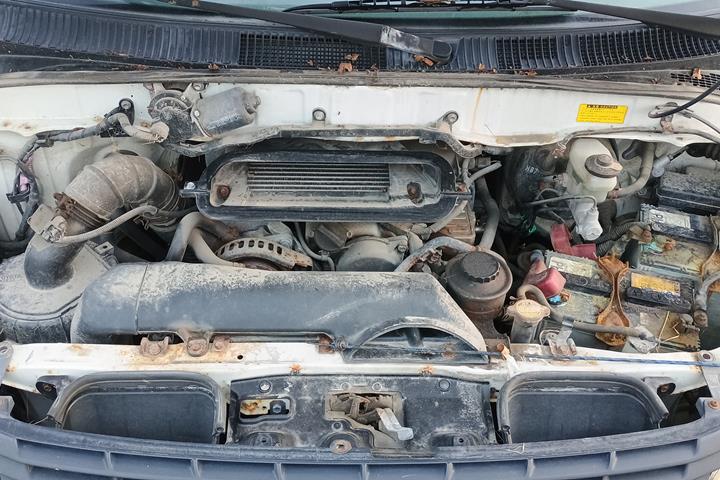 Hvid Toyota HiAce fra 2007
