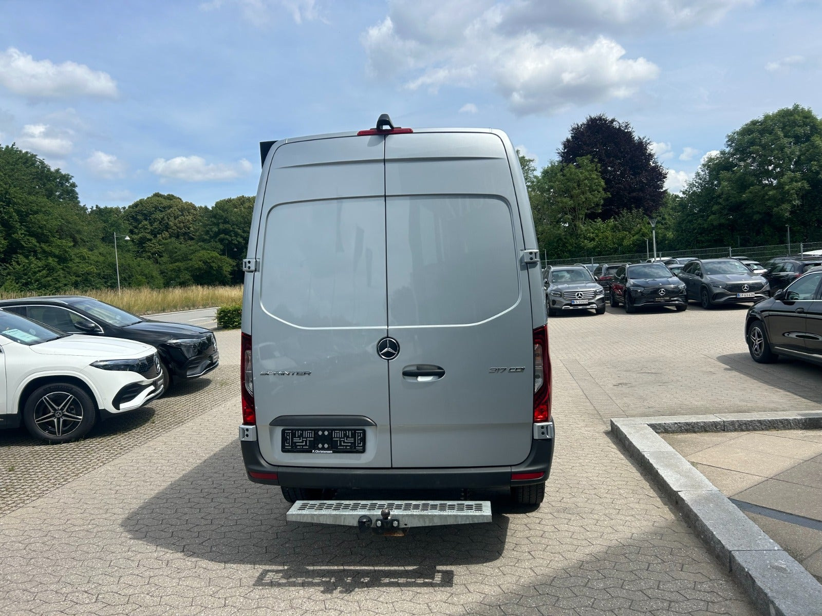 Sølv Mercedes Sprinter 317 fra 2024