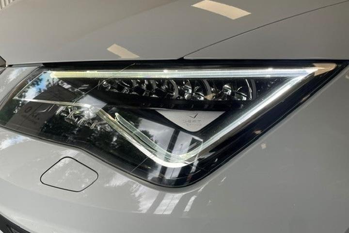Hvid Seat Leon fra 2020