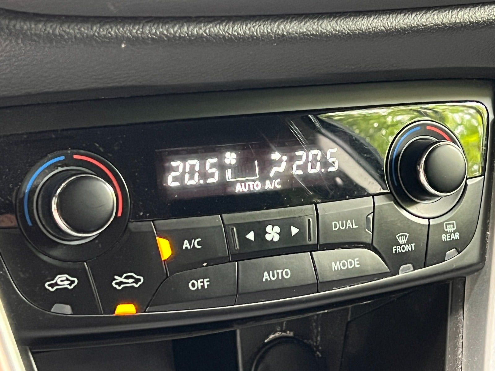 Sort Suzuki S-Cross fra 2019