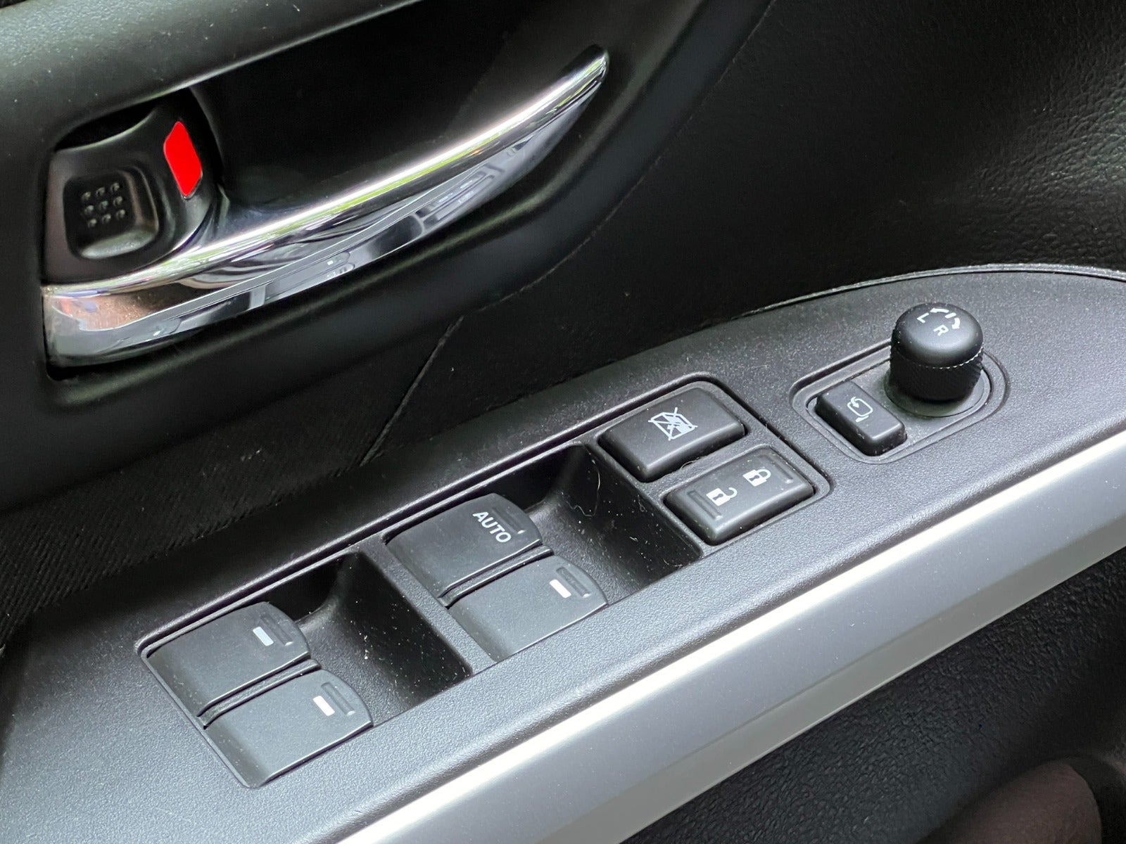 Sort Suzuki S-Cross fra 2019