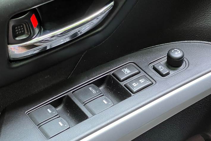Sort Suzuki S-Cross fra 2019