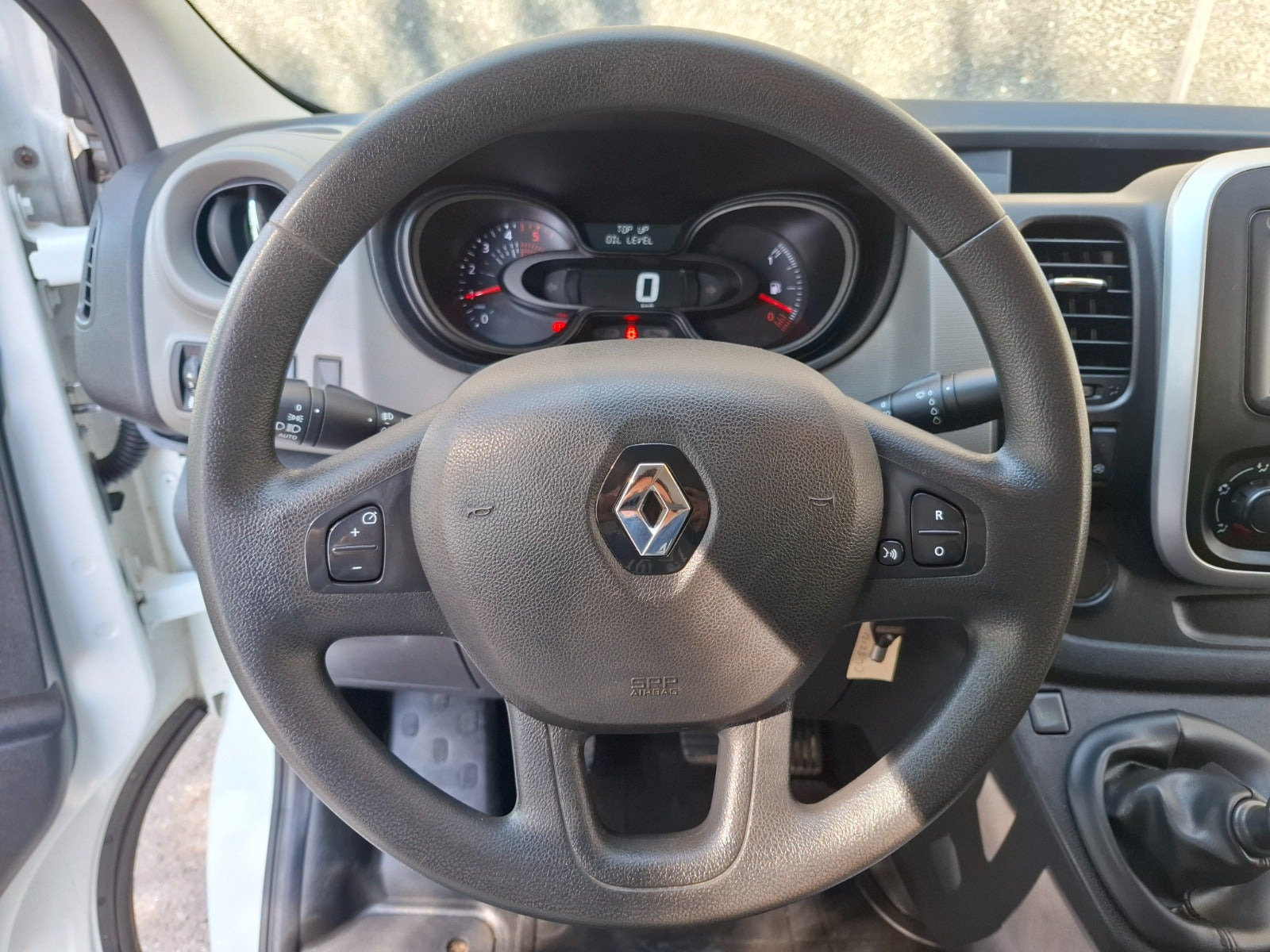 Hvid Renault Trafic T29 fra 2018