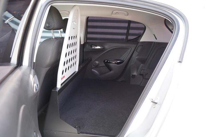 Sølv Opel Corsa fra 2018