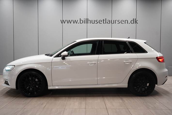 Hvid Audi A3 fra 2017