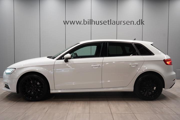 Hvid Audi A3 fra 2017