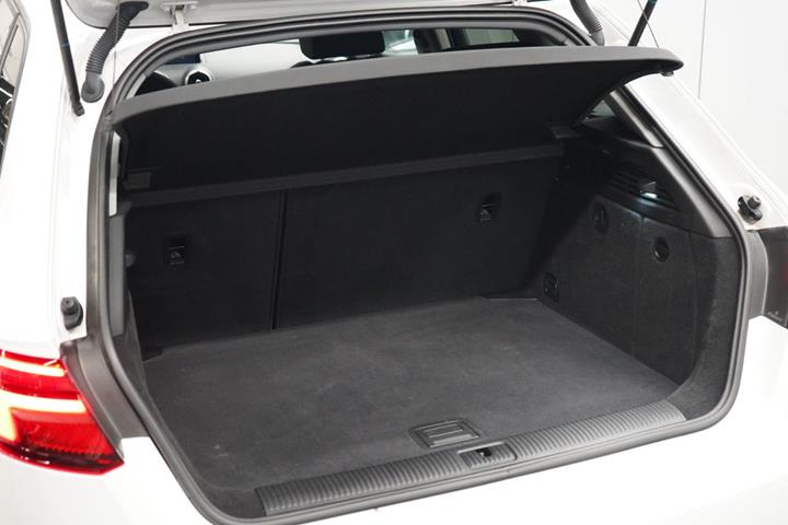 Hvid Audi A3 fra 2017