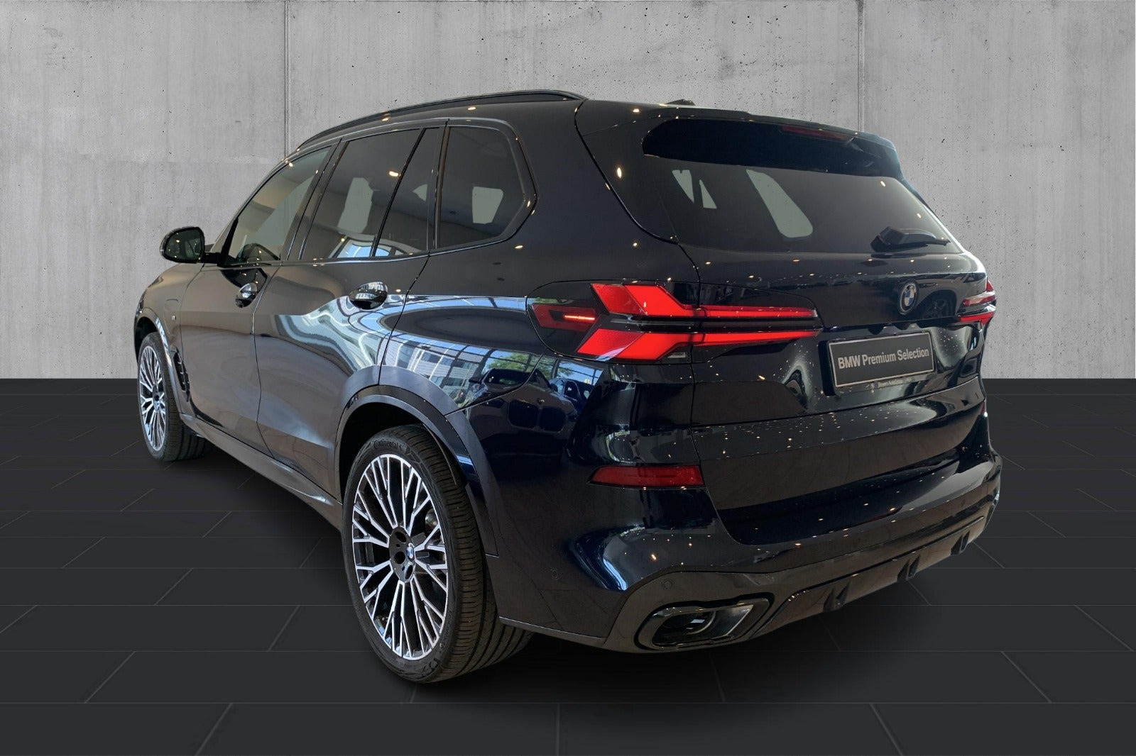 Sort BMW X5 fra 2025