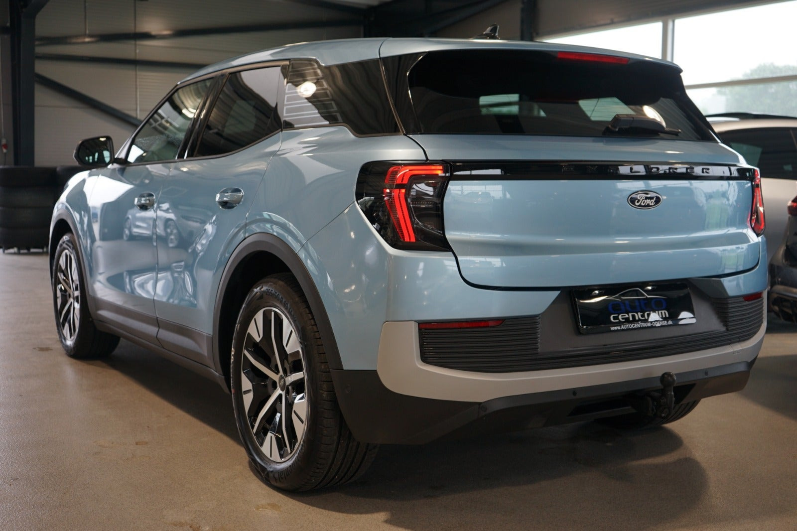 Blå Ford Explorer fra 2025