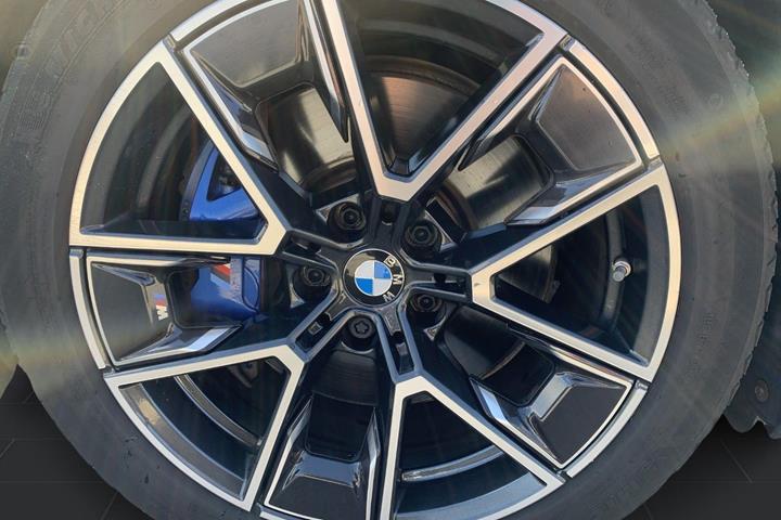 undefined BMW i4 fra 2025