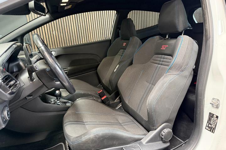 Hvid Ford Fiesta fra 2019
