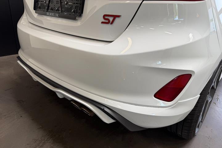 Hvid Ford Fiesta fra 2019