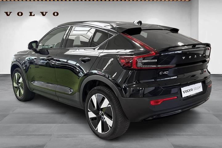 Sort Volvo C40 fra 2023