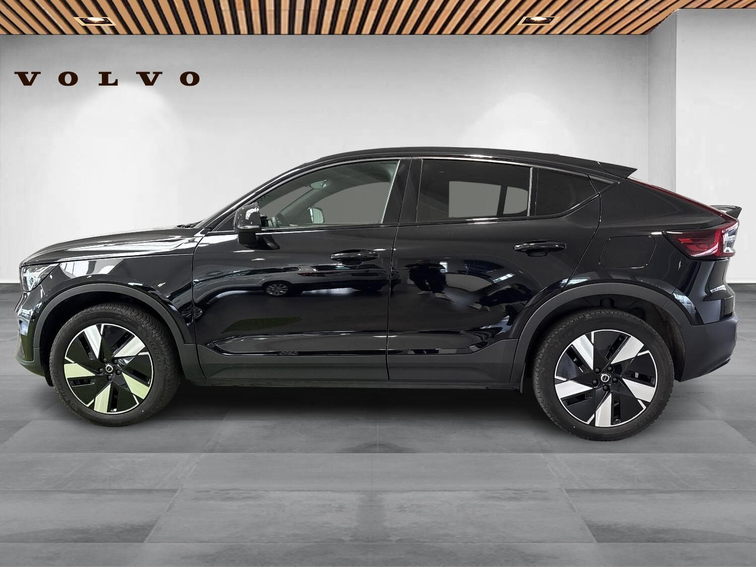 Sort Volvo C40 fra 2023