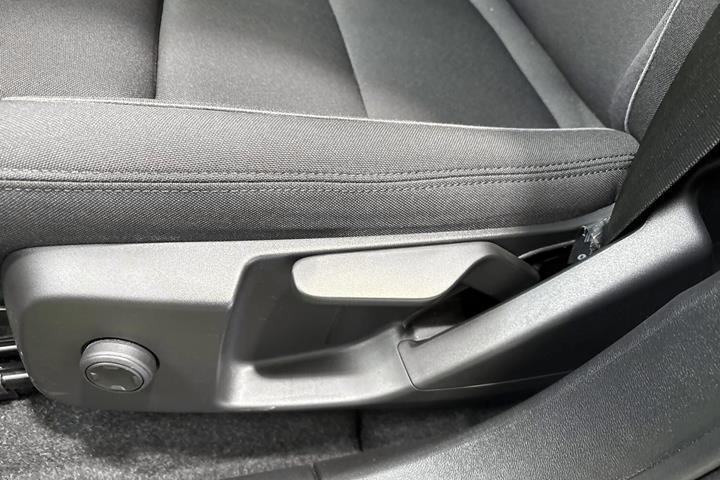 Sort Volvo C40 fra 2023