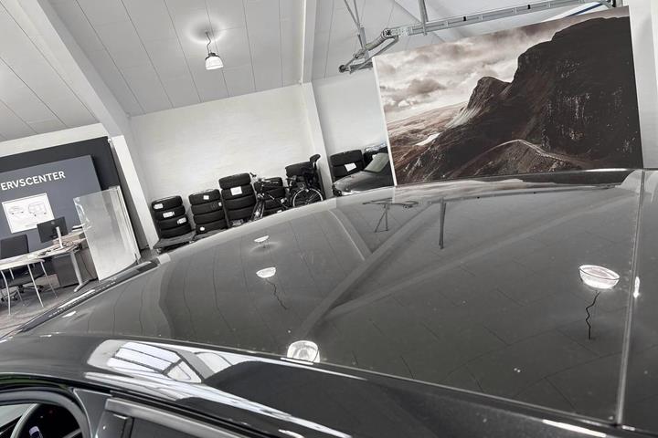 Sort Volvo C40 fra 2023