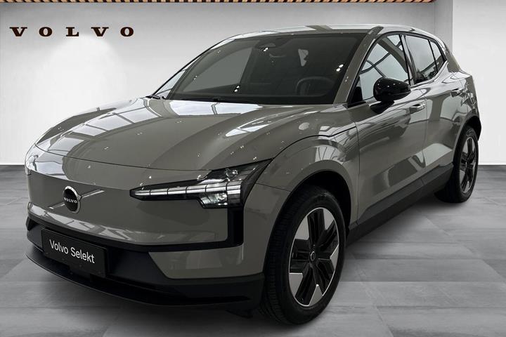 Grå Volvo EX30 fra 2025 set udefra