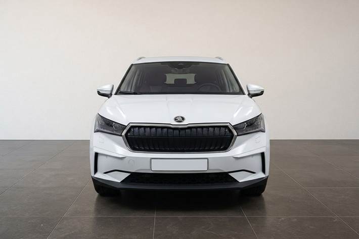 Hvid Skoda Enyaq fra 2021