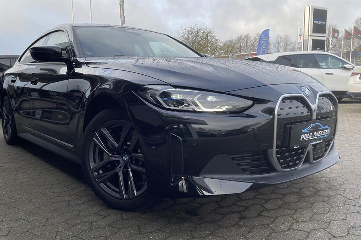 Sort BMW i4 fra 2023