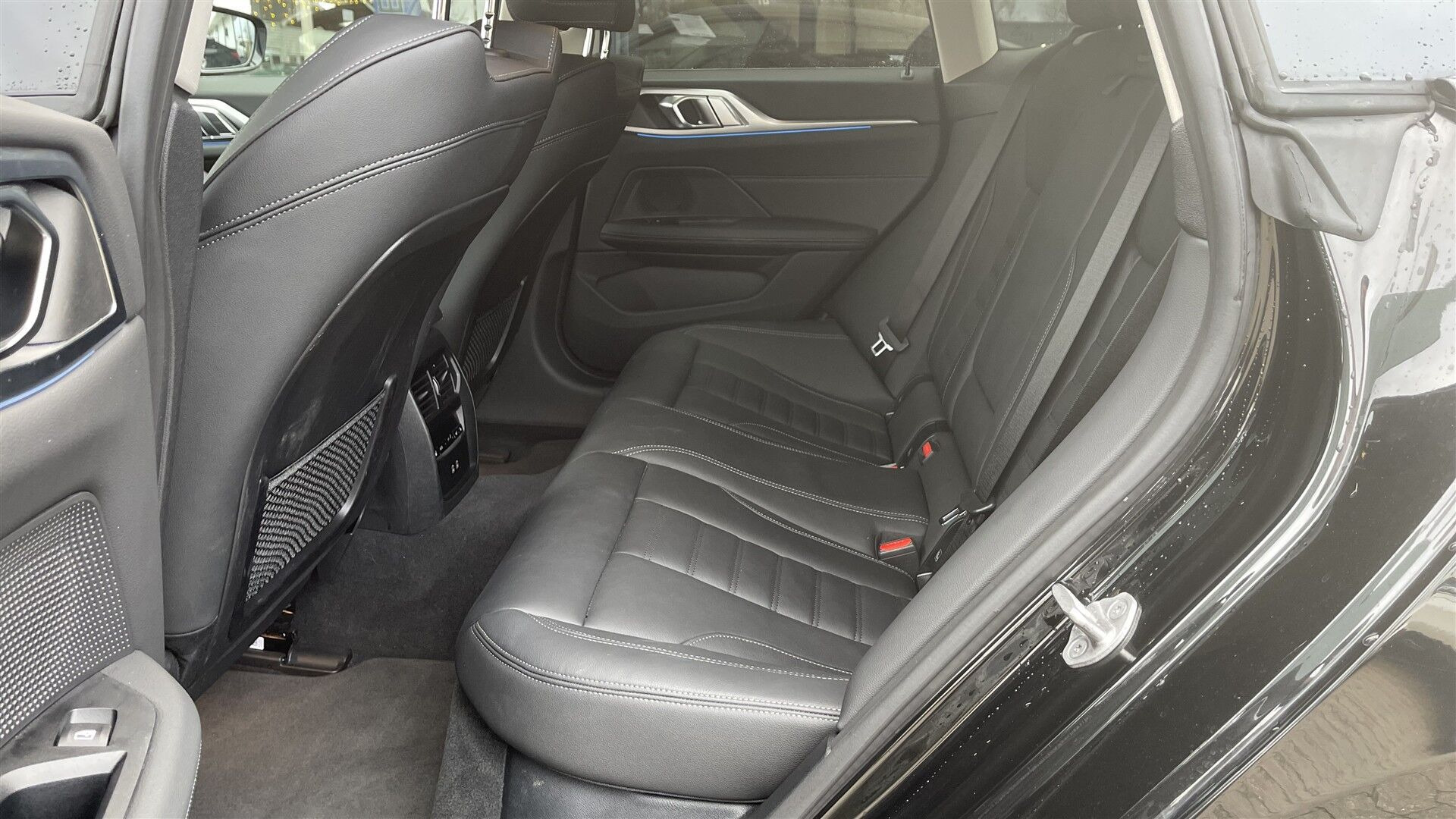 Sort BMW i4 fra 2023