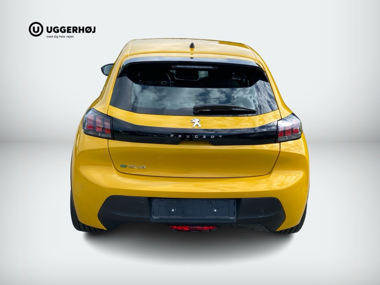 Gul Peugeot e-208 fra 2022