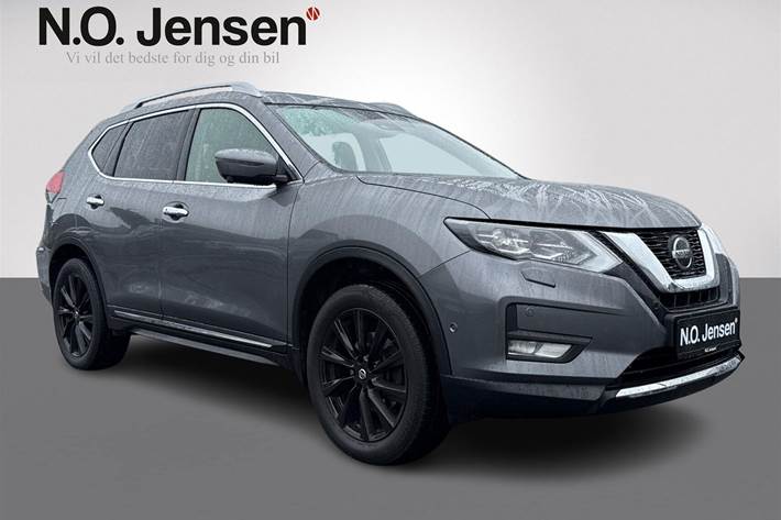 Sort Nissan X-Trail fra 2021