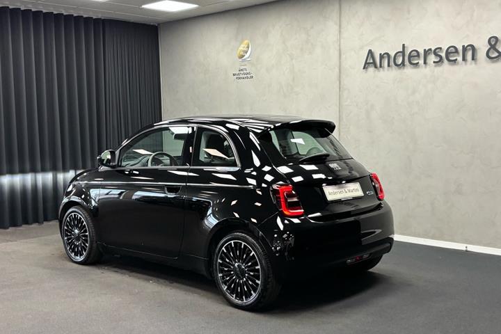 Sort Fiat 500e fra 2023