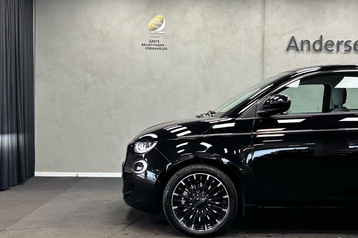 Sort Fiat 500e fra 2023
