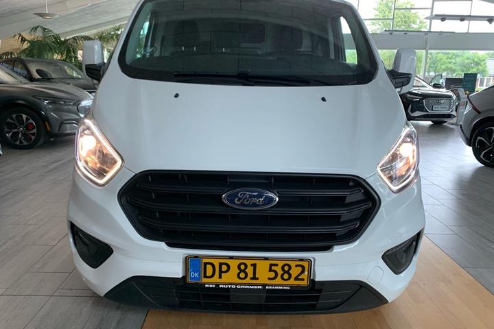 Hvid Ford Transit Custom fra 2023