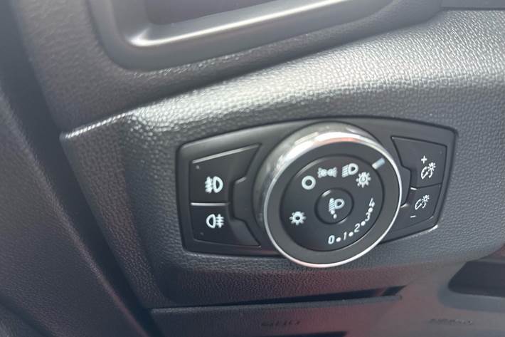 Blå Ford EcoSport fra 2019