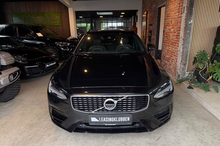 Grøn Volvo V90 fra 2020