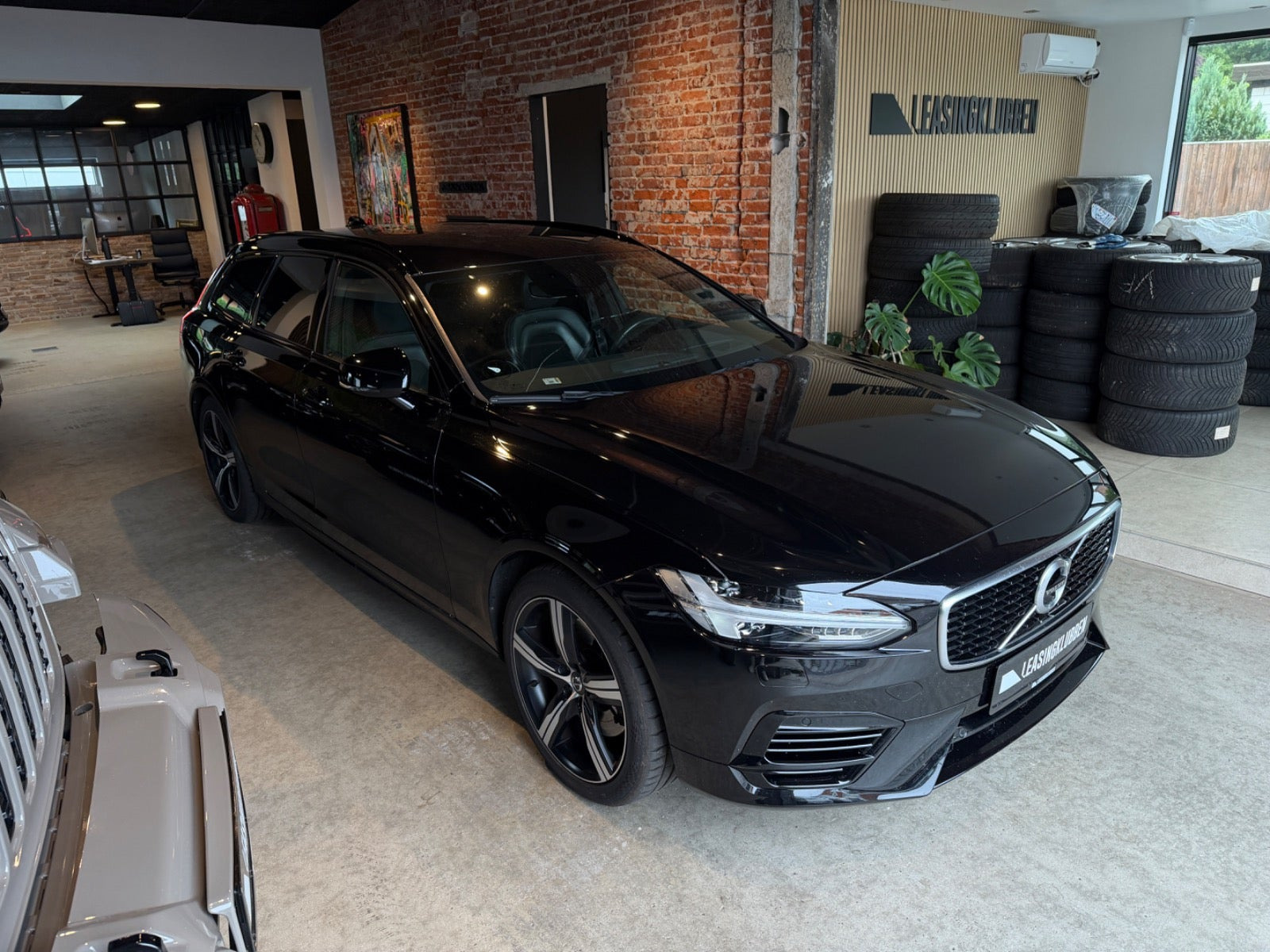 Grøn Volvo V90 fra 2020