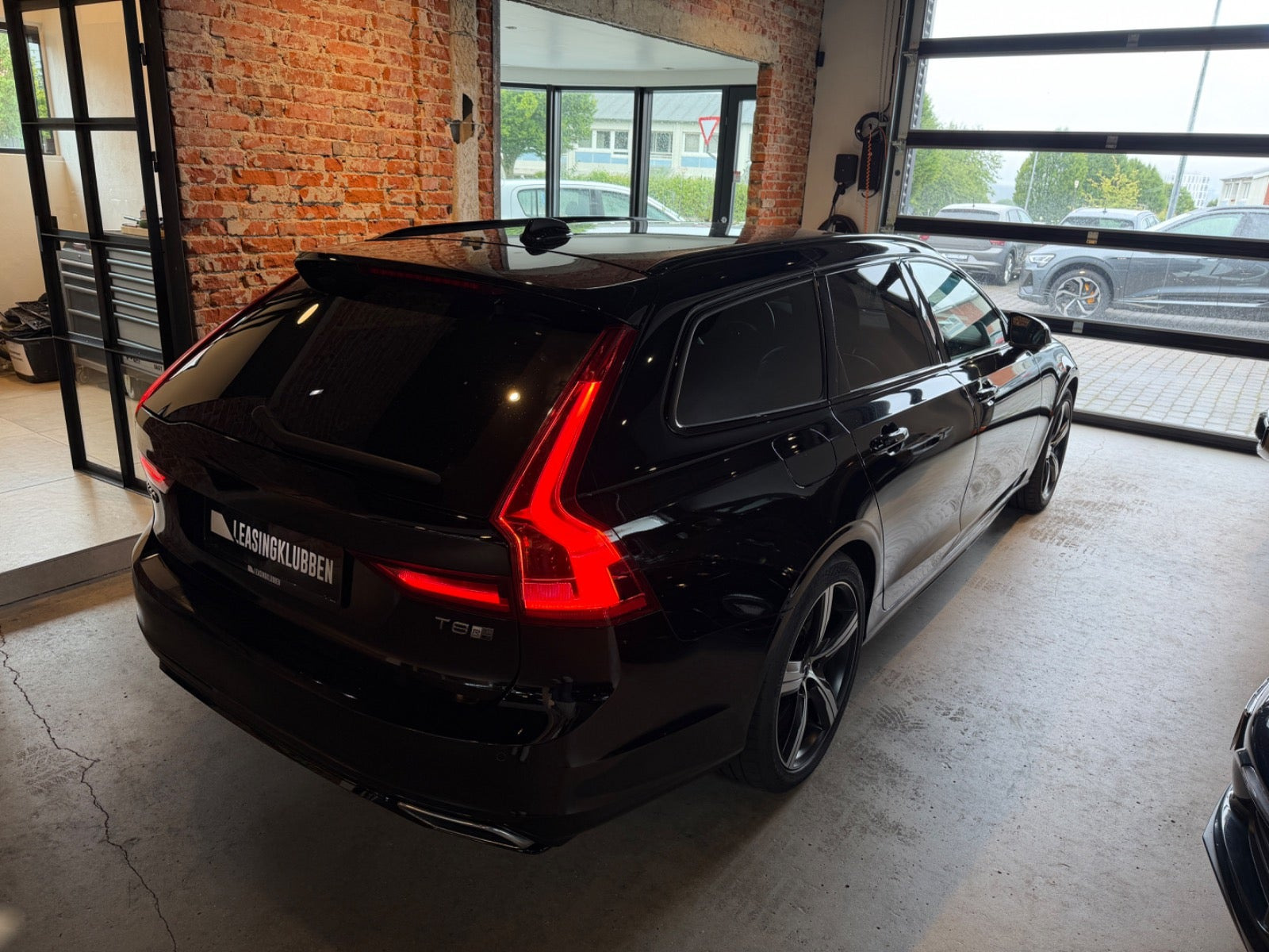 Grøn Volvo V90 fra 2020