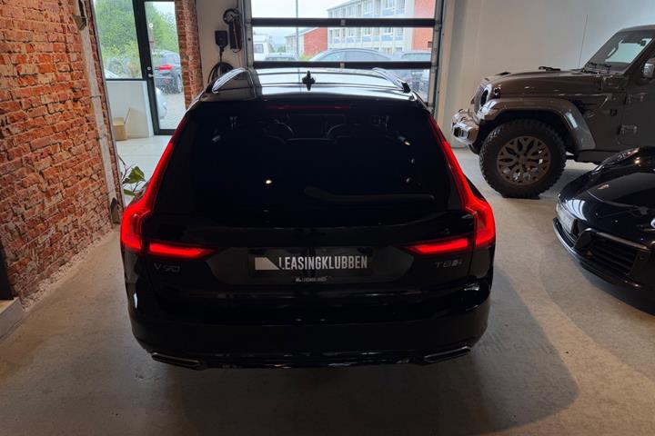 Grøn Volvo V90 fra 2020