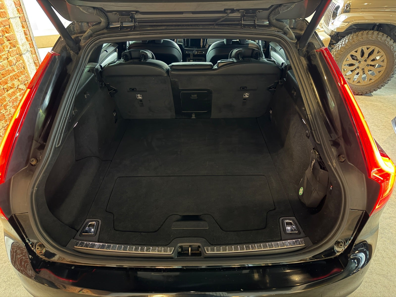 Grøn Volvo V90 fra 2020