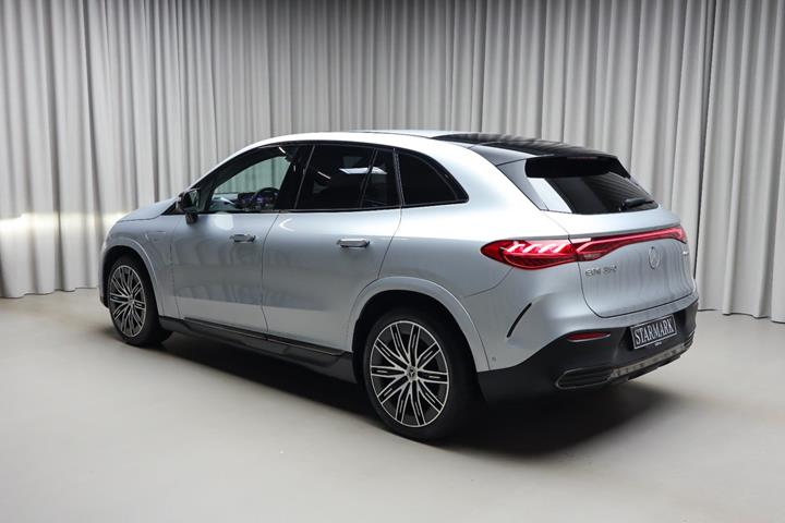Sølv Mercedes EQE350 SUV fra 2025