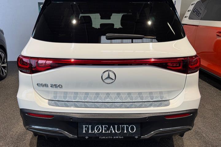 undefined Mercedes EQB250 fra 2022