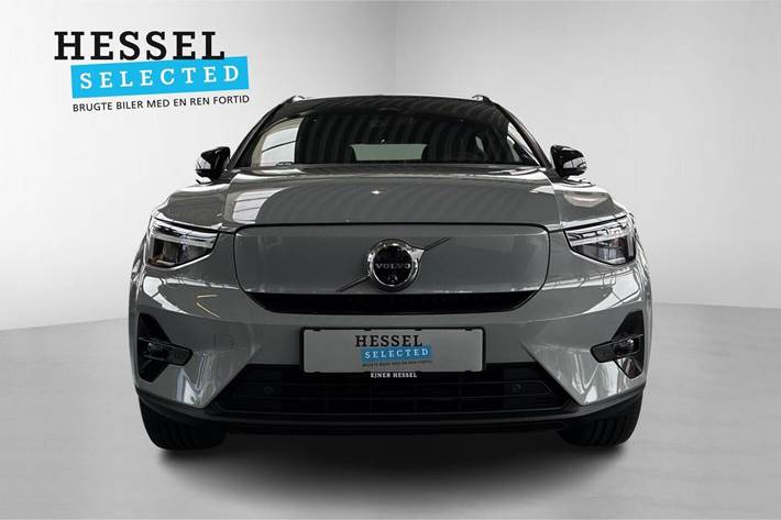 Grå Volvo EX40 fra 2025