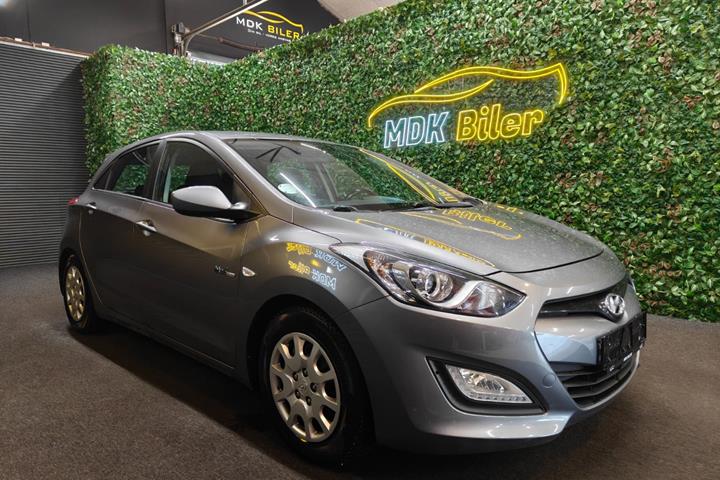 undefined Hyundai i30 fra 2014 set udefra