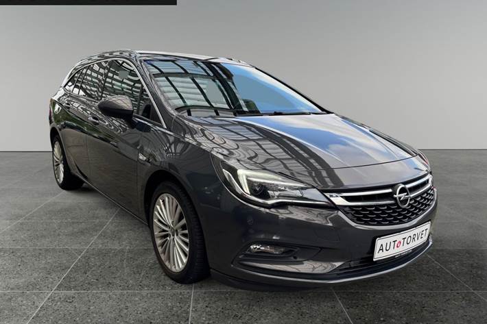 Grå Opel Astra fra 2016