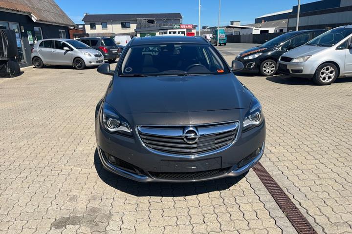undefined Opel Insignia fra 2016