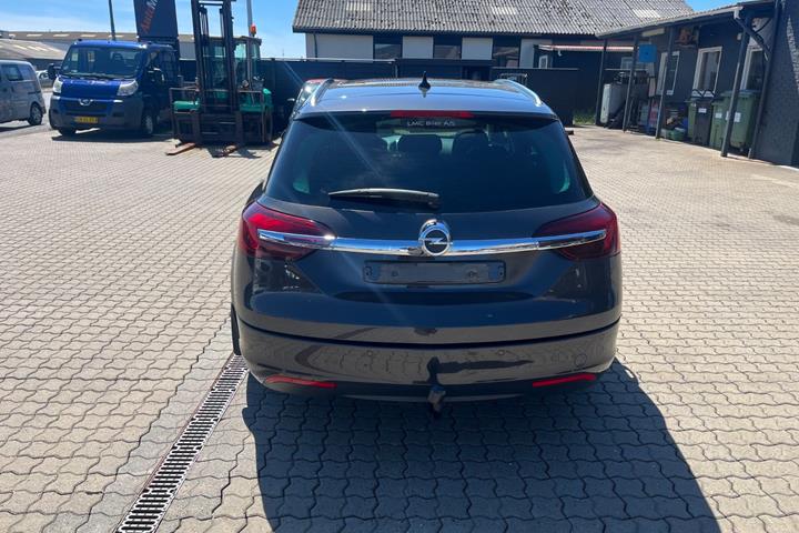 undefined Opel Insignia fra 2016